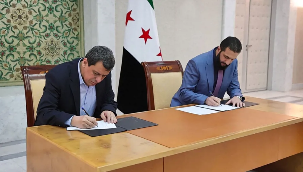 الإدارة الكردية في سوريا تدعو مجدداً إلى اللامركزية