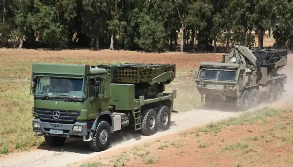 اليونان ستشتري أنظمة مدفعية من إسرائيل ومُسيرات من أميركا