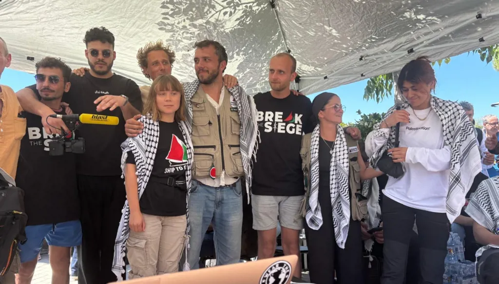 سفينة من "أسطول الحرية" تستعد للإبحار من إيطاليا نحو غزة (فيديو)