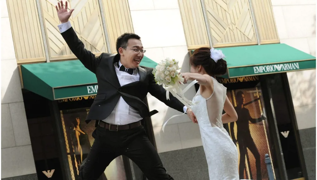 الصين تشجّع على الزواج بتسهيلها إجراءاته