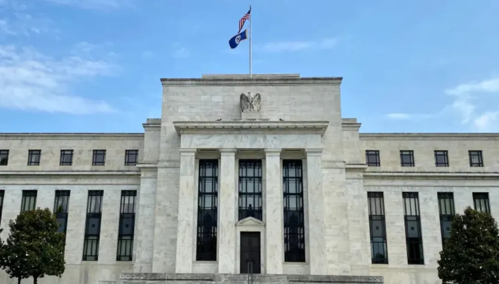 للمرة الثالثة على التوالي... الاحتياطي الفدرالي يخفض معدل الفائدة