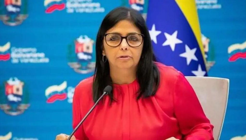 "هو الرئيس الوحيد"... نائبة مادورو: مستعدون للدفاع عن فنزويلا