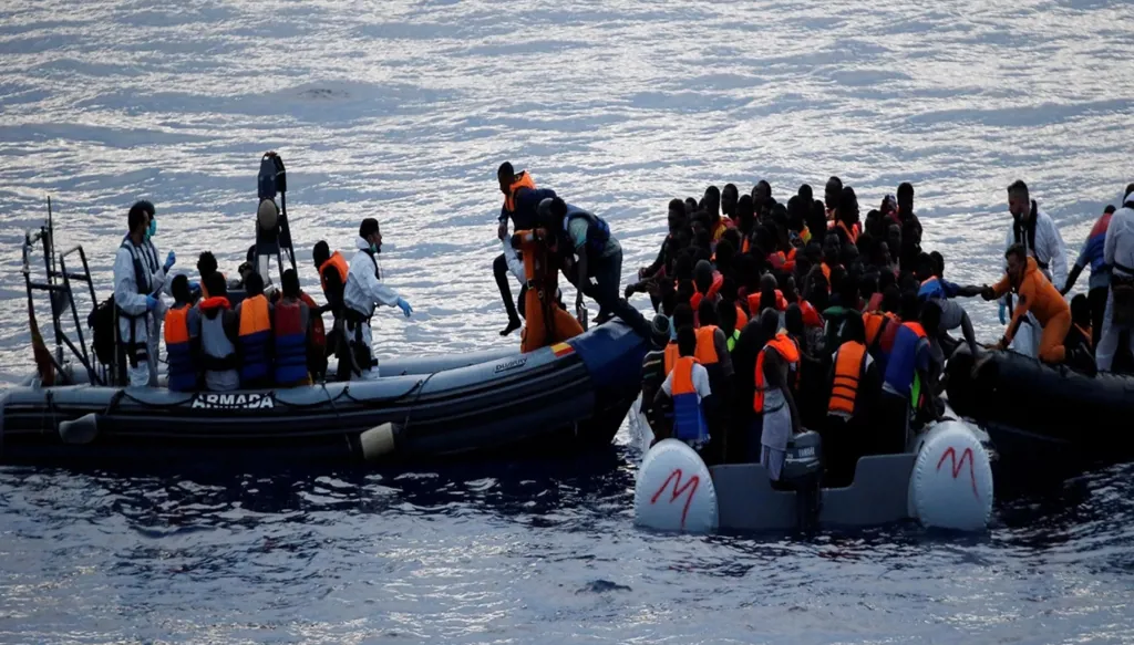 انتشال 61 جثة لمهاجرين غربي طرابلس في ليبيا