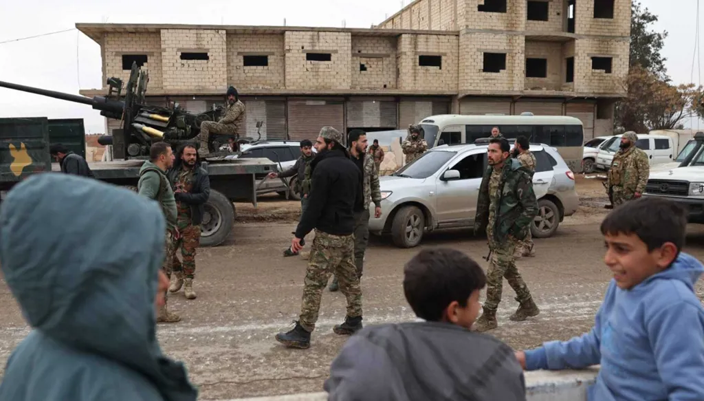 تبادل الاتهامات بانتهاك اتفاق وقف النار يتجدّد بين الحكومة السورية وقسد