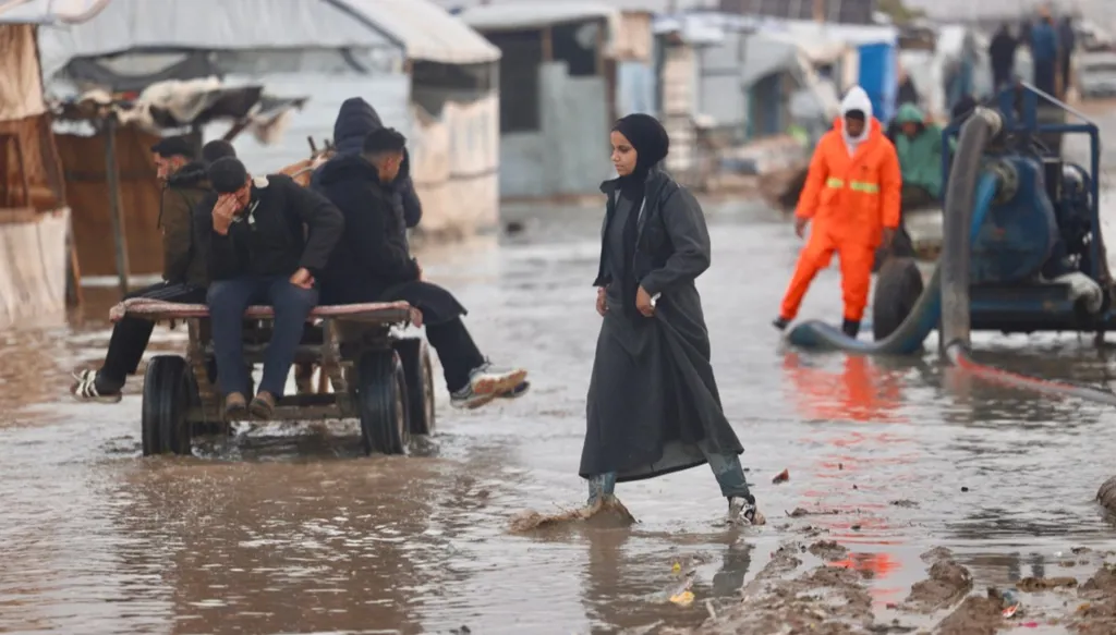 10 دول تحذر من استمرار الوضع الإنساني "الكارثي" في غزة