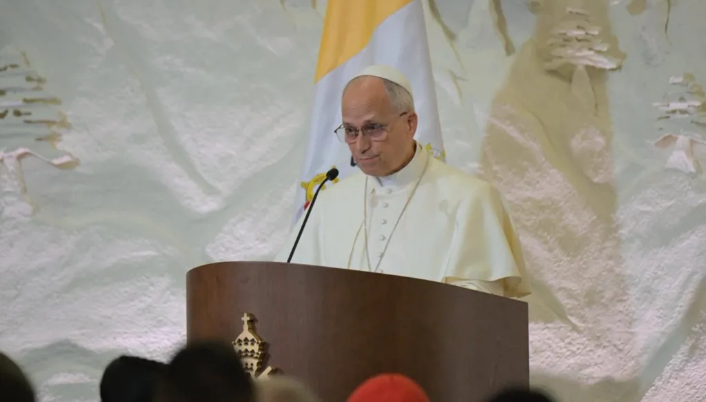 "الفاتيكان يقترح نفسه وسيطاً"... البابا يجدد دعمه لحلّ الدولتين