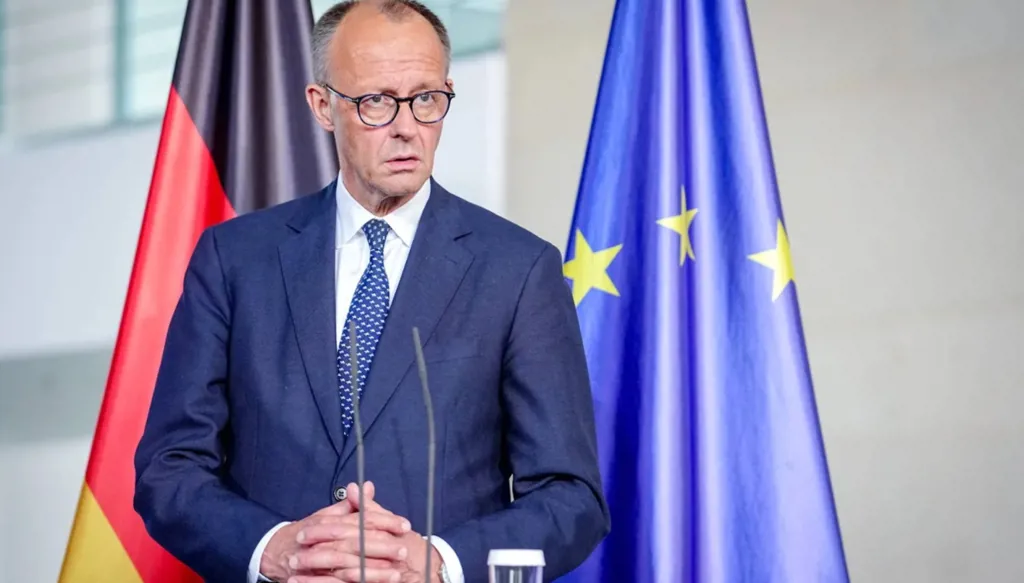 ميرتس يعتقد أن زيلينسكي سيشارك في القمة المرتقبة بين ترامب وبوتين