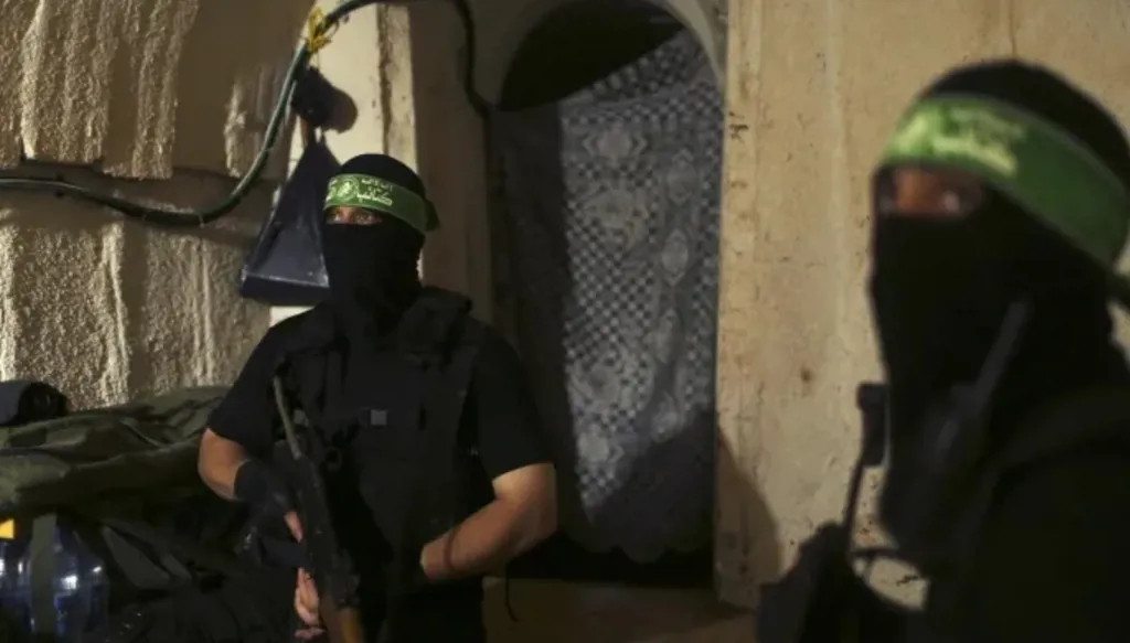 إعلام عبري: نتنياهو وكوشنر توصلا لتسوية لترحيل مقاتلي حماس العالقين