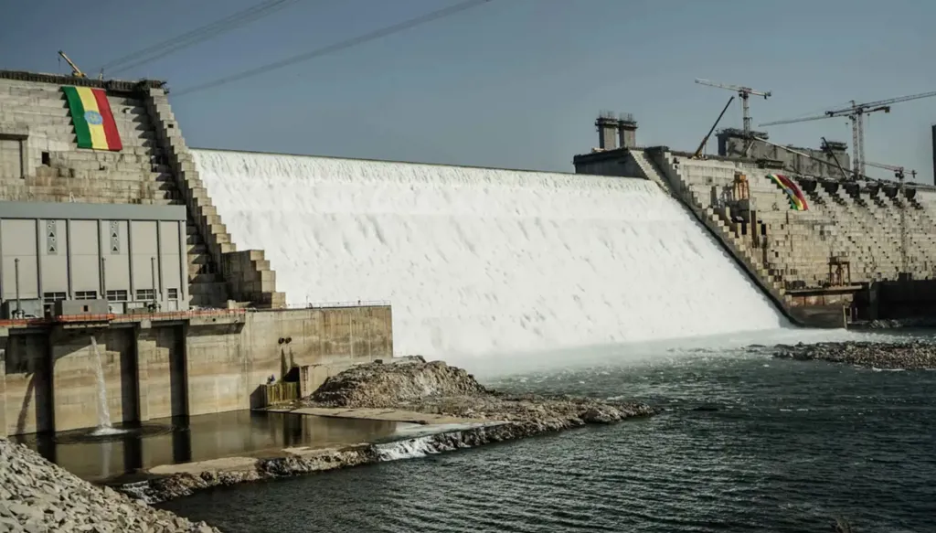 ترامب يتعهد بالدفع لاستئناف المفاوضات بين مصر وإثيوبيا بشأن سد النهضة