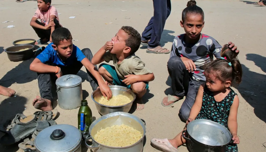 ترامب يجتمع مع بلير وكوشنر... أفكار لغزة بعد الحرب وبحث أزمة الرهائن وزيادة المساعدات