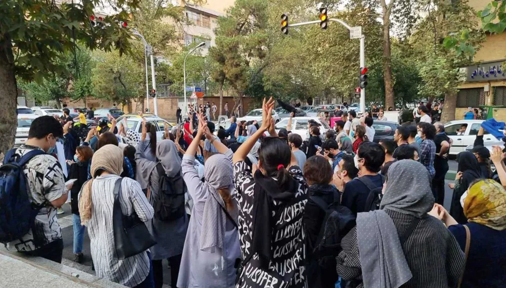 منظمة: استمرار انقطاع الإنترنت في إيران منذ 48 ساعة