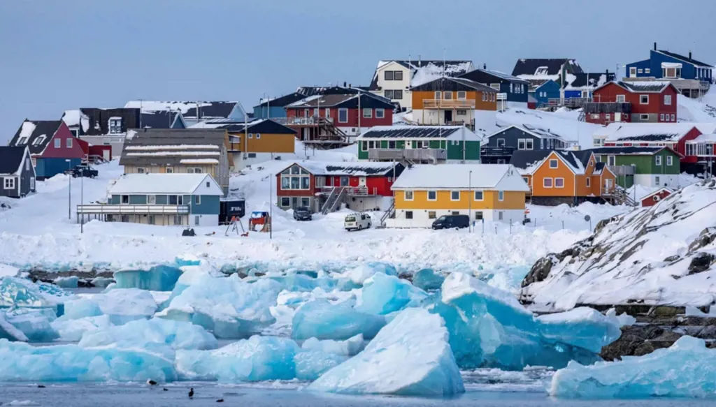 بلومبرغ: دول أوروبية تناقش نشر قوات من الناتو في غرينلاند