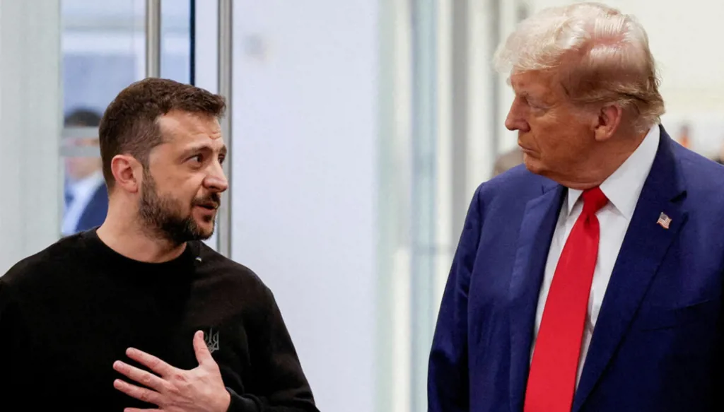 ترامب وزيلينسكي خلال لقاء سابق (أرشيفية)