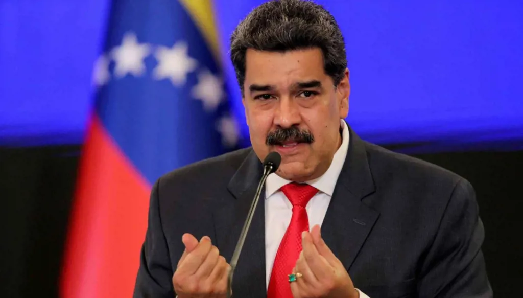 مادورو يتهم واشنطن بالإعداد لـ"عدوان عسكري" على فنزويلا