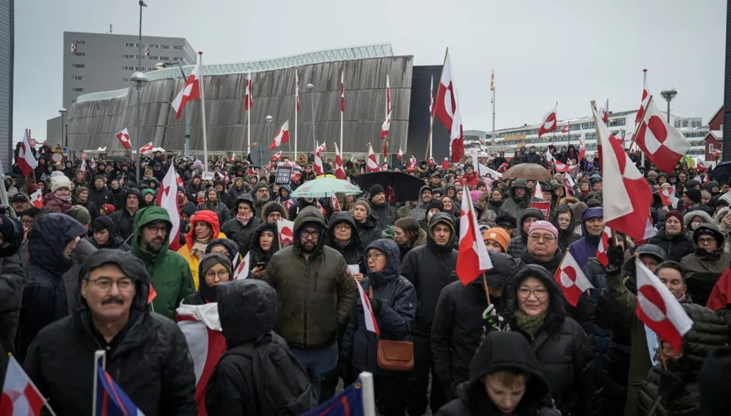 تحذير من "دوامة خطيرة"... غضب أوروبي يعقب تهديد ترامب بالرسوم الجمركية بسبب غرينلاند