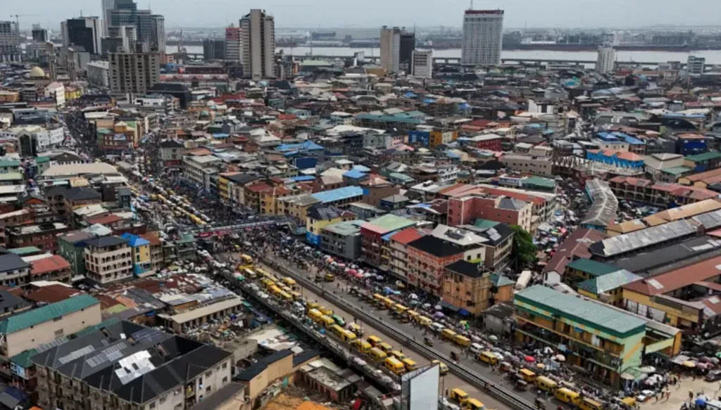 مشهد عام من نيجيريا (رويترز)