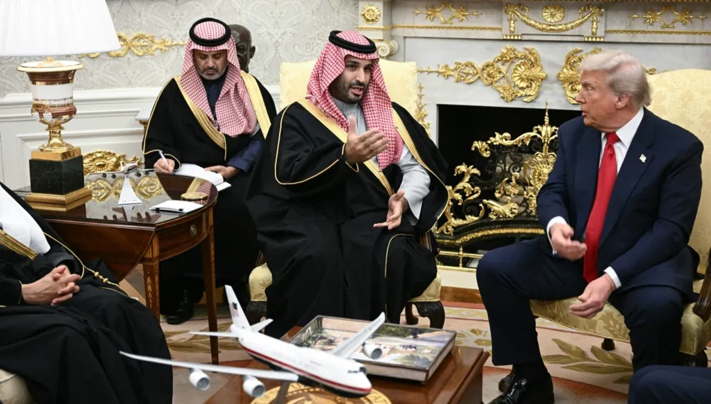 لقاء ترامب وبن سلمان: اتفاق دفاعي والسعودية ستستثمر 600 مليار دولار في أميركا