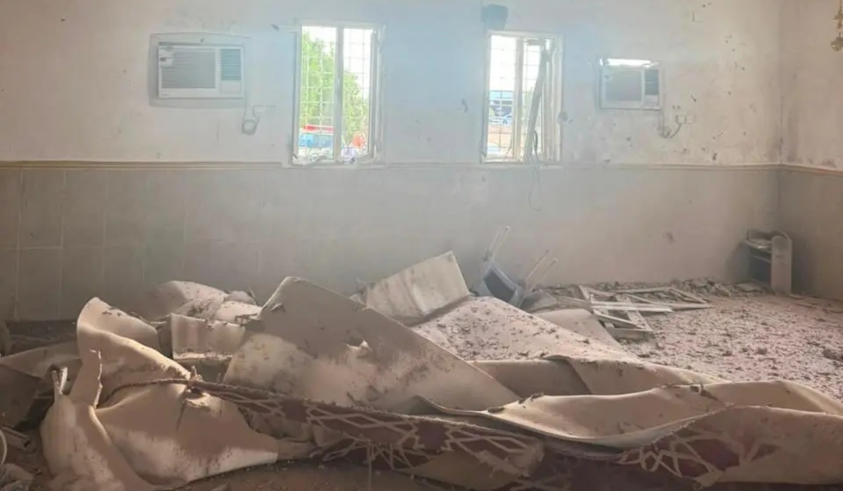 جانب من الأضرار إثر سقوط المقذوف (واس)