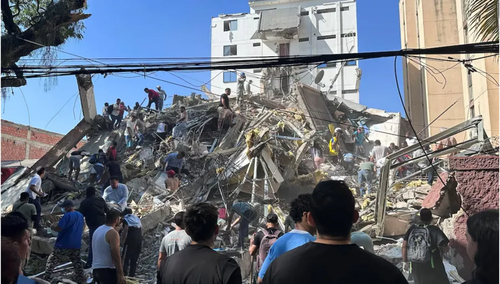 جهود البحث عن ناجين من زلزال كولومبيا تدخل مرحلة حرجة