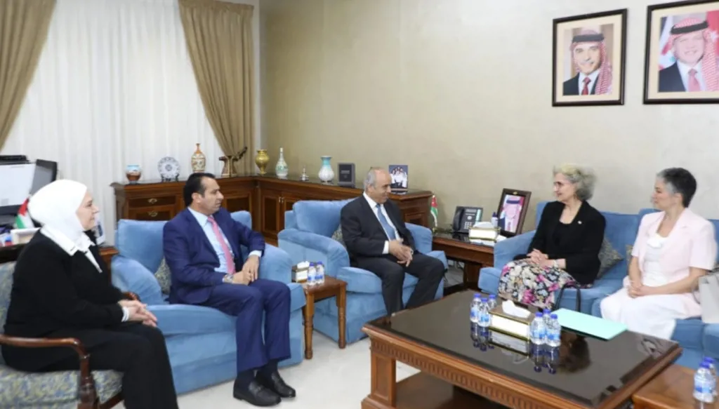 الأردن ولبنان يبحثان تبادل المقاعد الجامعية وتسهيل قبول الطلبة