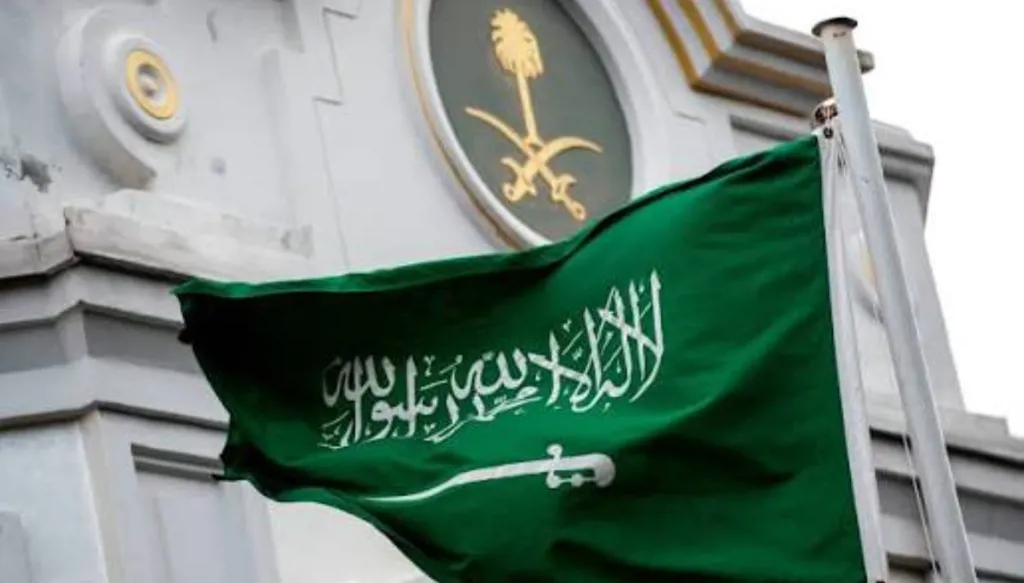 السعودية تندد بحظر الحوثيين الملاحة البحرية... و"التحالف" يتوعدهم بالرد