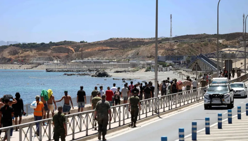 إيطاليا وإسبانيا تمددان إجراءات الرقابة على الحدود بينهما 15 يوما