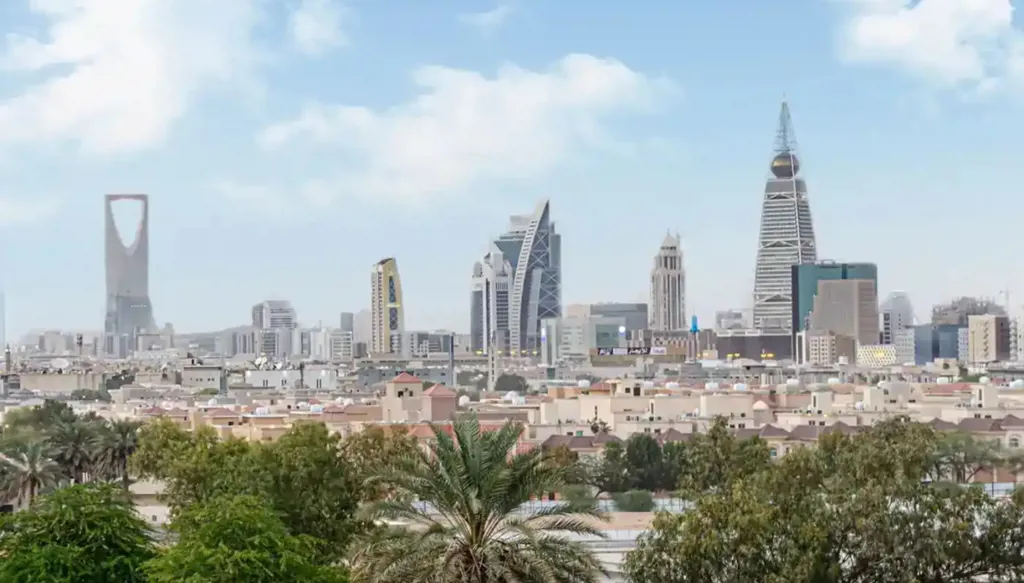 ترامب قد يطلب من تركيا التدخل... "التحالف" و"الحوثيون" يتبادلون التهديدات باستهداف منشآت حيوية