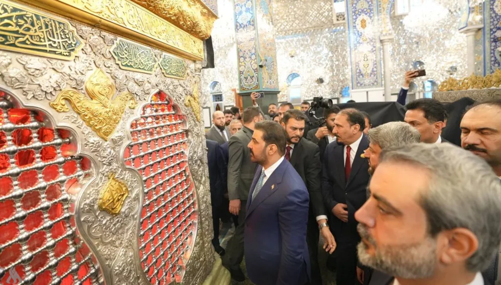 تبرّعَ بـ10 ملايين دولار من حسابه الشخصي... الزيدي يزور مرقد السيدة زينب والجامع الأموي في دمشق (فيديو)