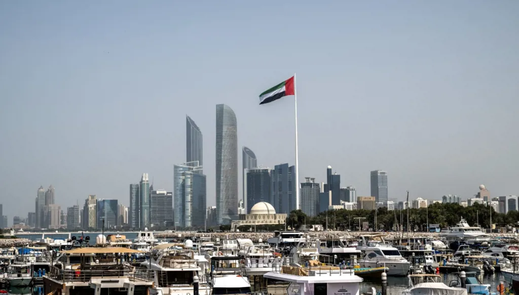الإمارات وروسيا... مرحلة جديدة من الشراكة الاقتصادية الشاملة