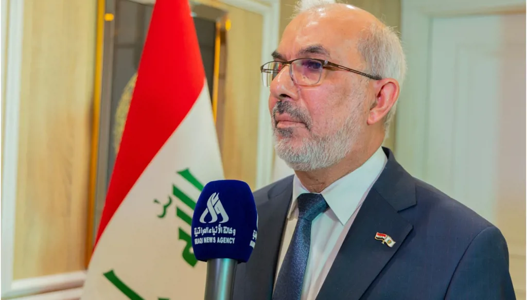 العراق: حوارات مع إيران لتسهيل حركة الناقلات عبر هرمز ونتطلع لتفاهمات قريبة