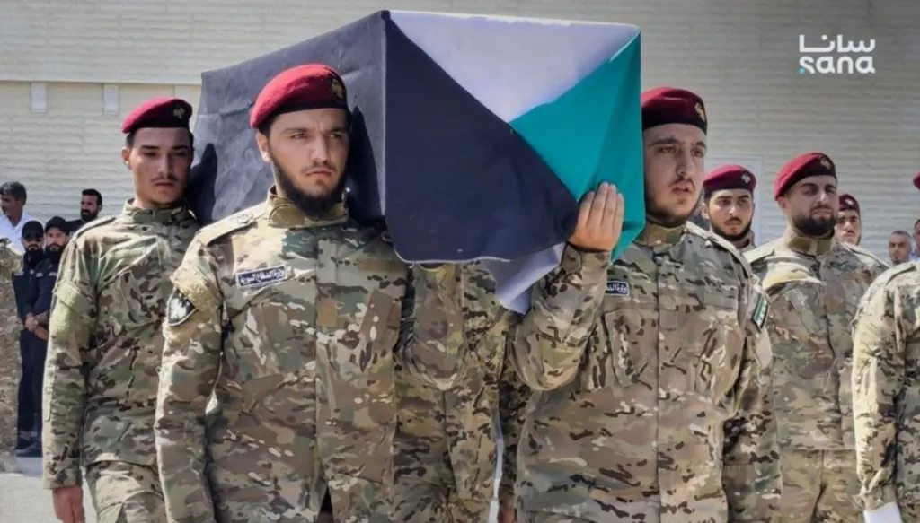 مقتل عنصرين من وزارة الدفاع السورية برصاص مجهولين في ريف إدلب
