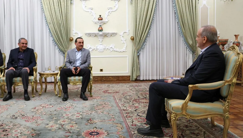 طهران لقائد الجيش الباكستاني: لا مفاوضات مع واشنطن دون تنفيذ شروطنا