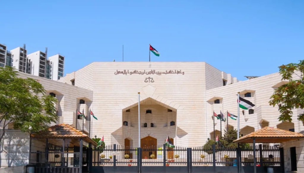 بعد الرياطي... ترقب لمصير نواب "إسلاميين" أمام القضاء الأردني