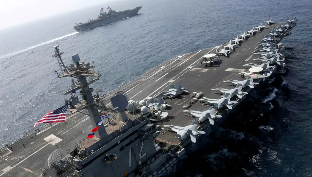 "وقت واشنطن ينفد" و"إصبع طهران على الزناد"... التهديدات المتبادلة تتصاعد بين أميركا وإيران