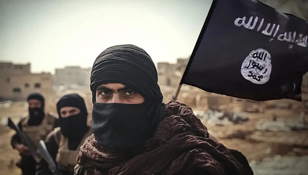 بالتعاون مع القوات السورية... أميركا تعلن عن غارات جوية على مخازن أسلحة لـ"داعش"