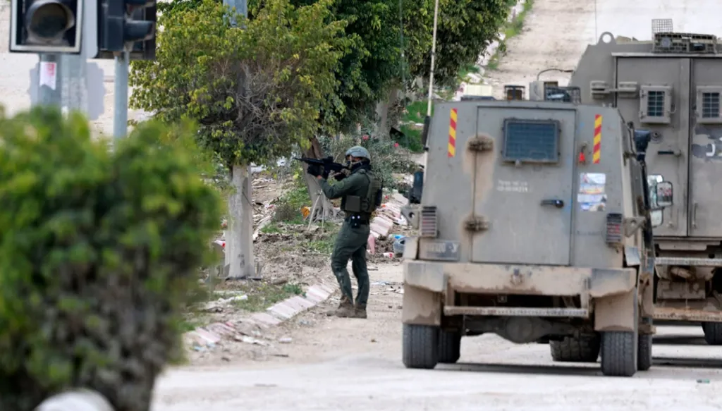 الجيش الإسرائيلي يقتل فلسطينييْن في الضفة