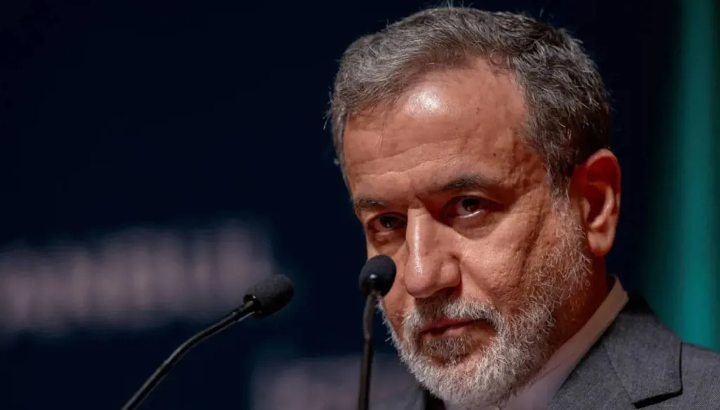 عراقجي: على القوات الأجنبية القريبة من أراضينا المغادرة