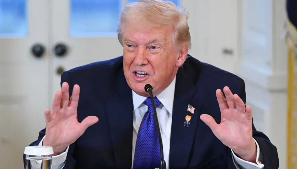 ترامب: سنسحب جنسية أي مهاجر يُدان بتهمة الاحتيال على مواطنينا