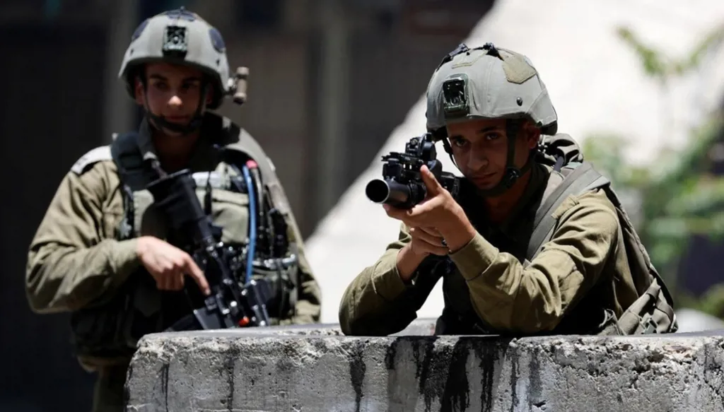 الجيش الإسرائيلي: قتلنا فلسطينيين حاولا تنفيذ عملية دهس في الضفة