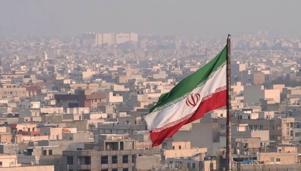 بلومبيرغ: الحرب تنعش سوق العقارات الإيرانية وسط انهيار الريال