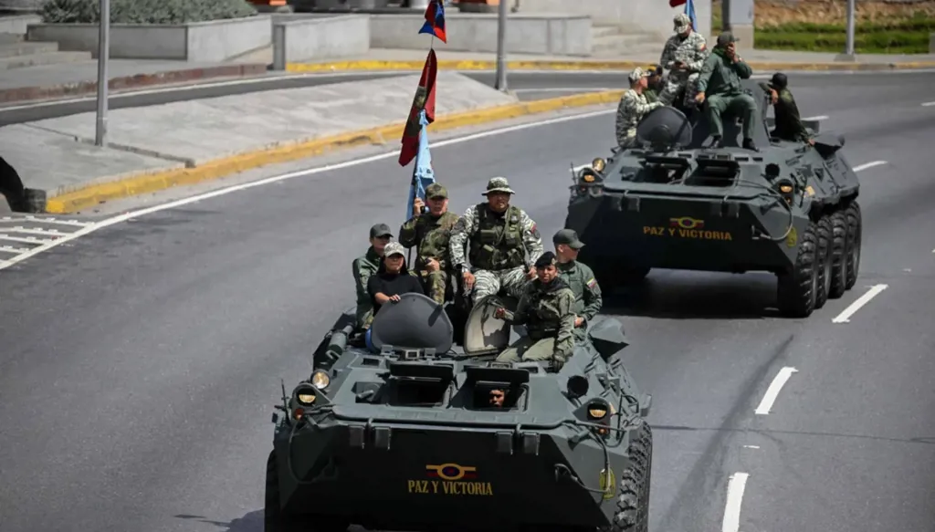 فنزويلا تعلن تدمير معسكرين يديرهما "تجار مخدرات إرهابيون كولومبيون"