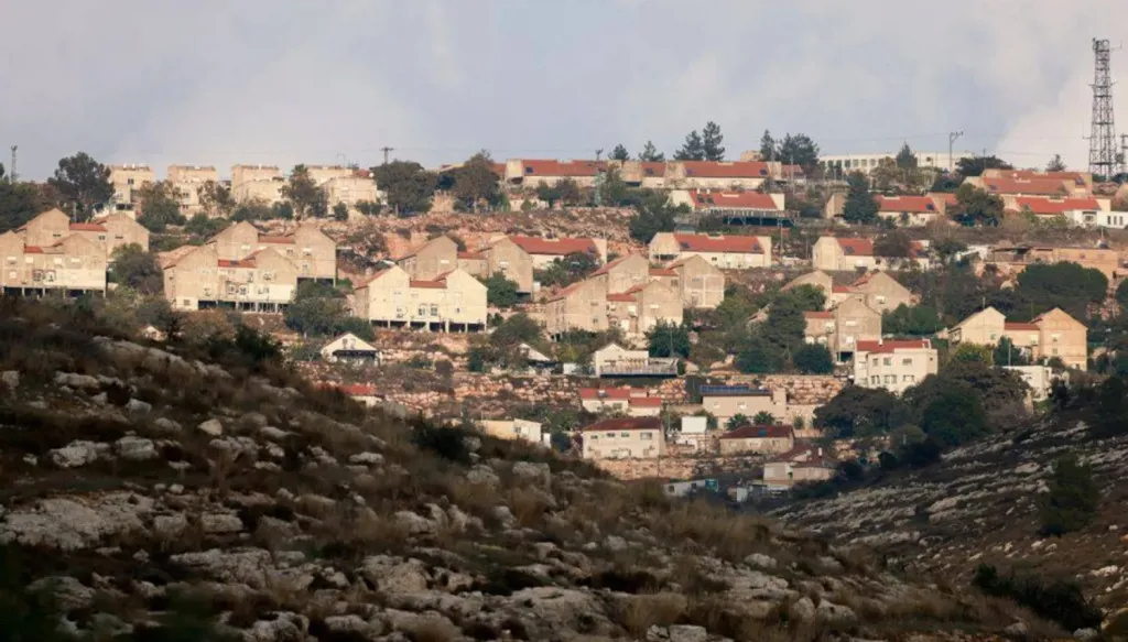 السلطة الفلسطينية تتهم إسرائيل بـ"إحكام السيطرة الاستعمارية"