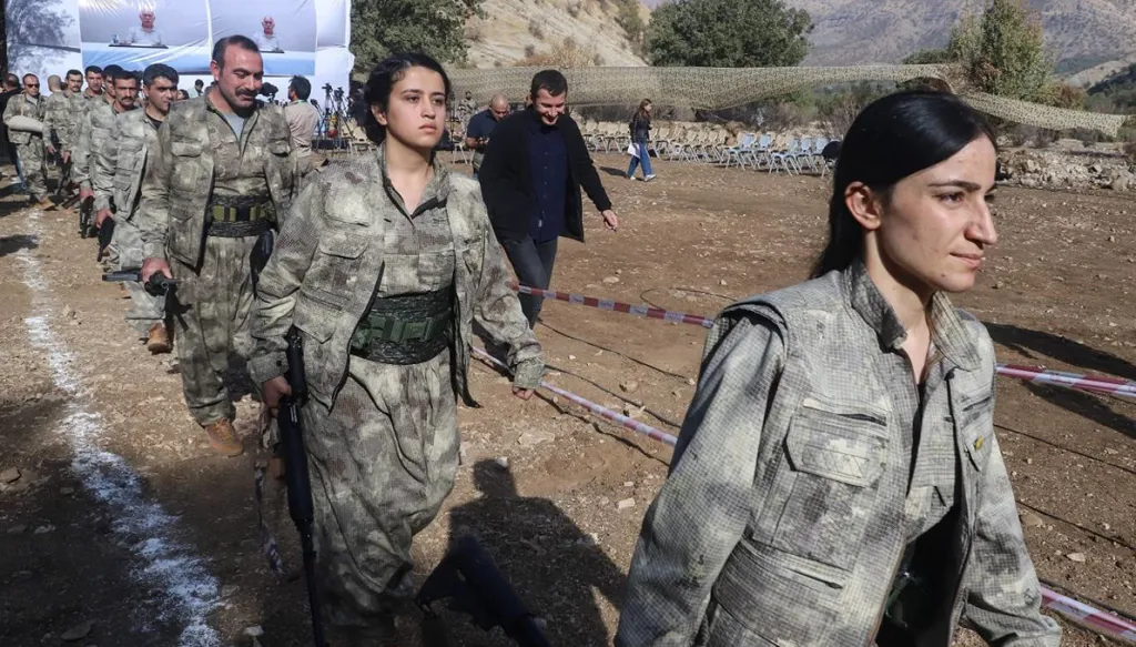 حزب العمال الكردستاني يعلن انسحابه من منطقة حدودية أساسية بشمال العراق