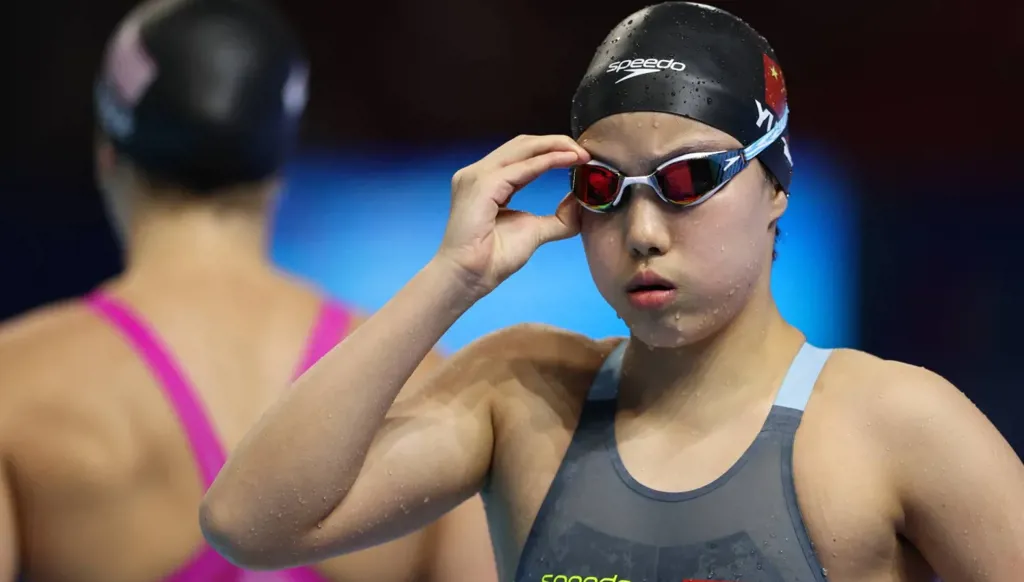 الطفلة الصينية يو زيدي تحطم رقماً صمد 13 عاماً وتسجل تاسع أفضل أداء في تاريخ السباحة العالمية