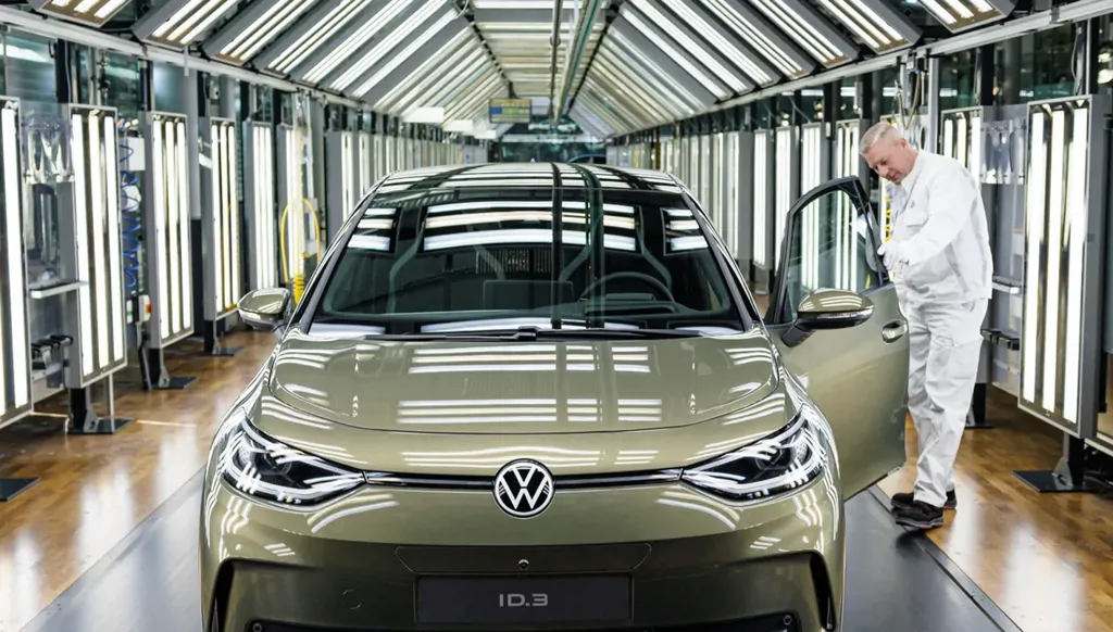 "فولكسفاغن" تكشف عن سيّارات كهربائية بأسعار معقولة