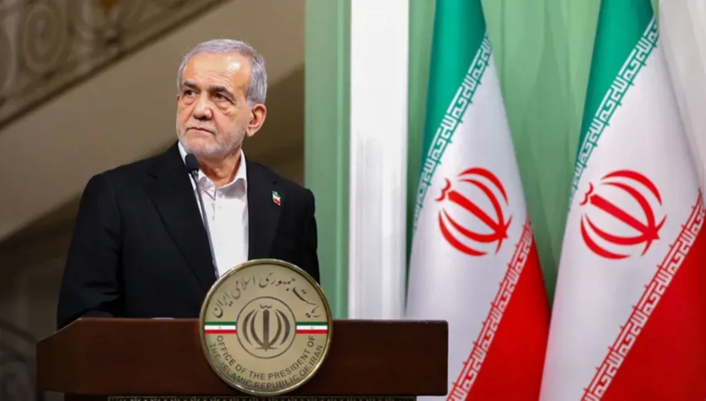 بزشكيان يسخر من دعوة نتنياهو للإيرانيين: يا للسخرية!