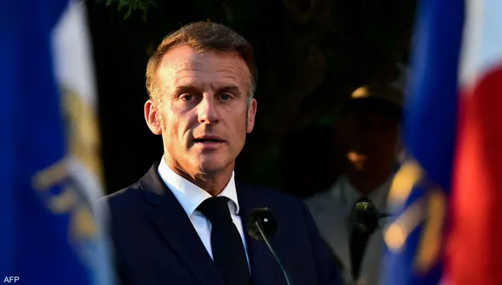 ماكرون: لا اخطط للاتصال ببوتين قريبا