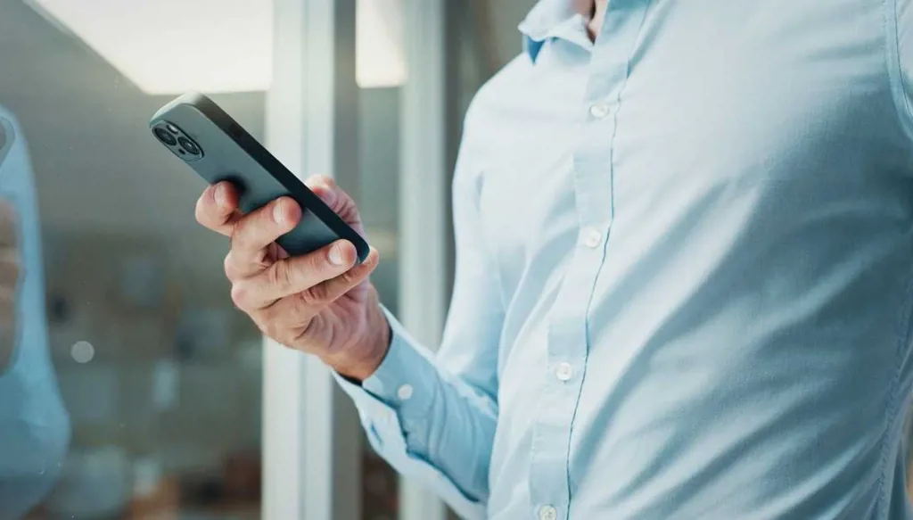 دبي تُطلق "مرصدها المجتمعي" عبر "واتساب": 3.8 ملايين شريك في استشراف المستقبل