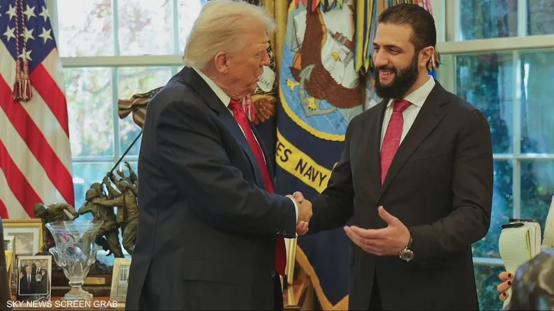 ترامب يلتقي الشرع في البيت الابيض (وكالات)