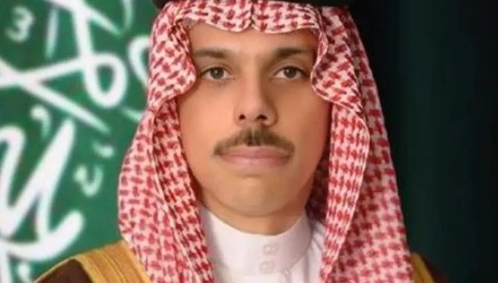 إيران تبدي استعدادها لـ"المساعدة في تسهيل الحوار" بين السعودية والحوثيين